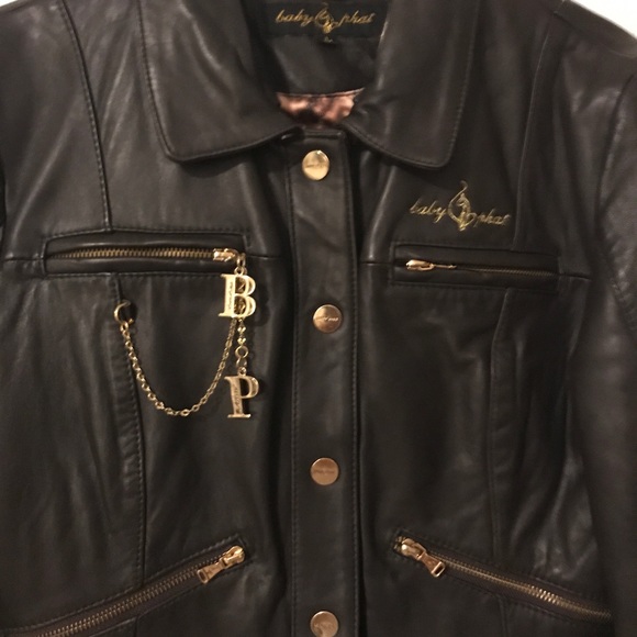 Woman’s leather jacket by Baby Phat . - Picture 4 of 11
